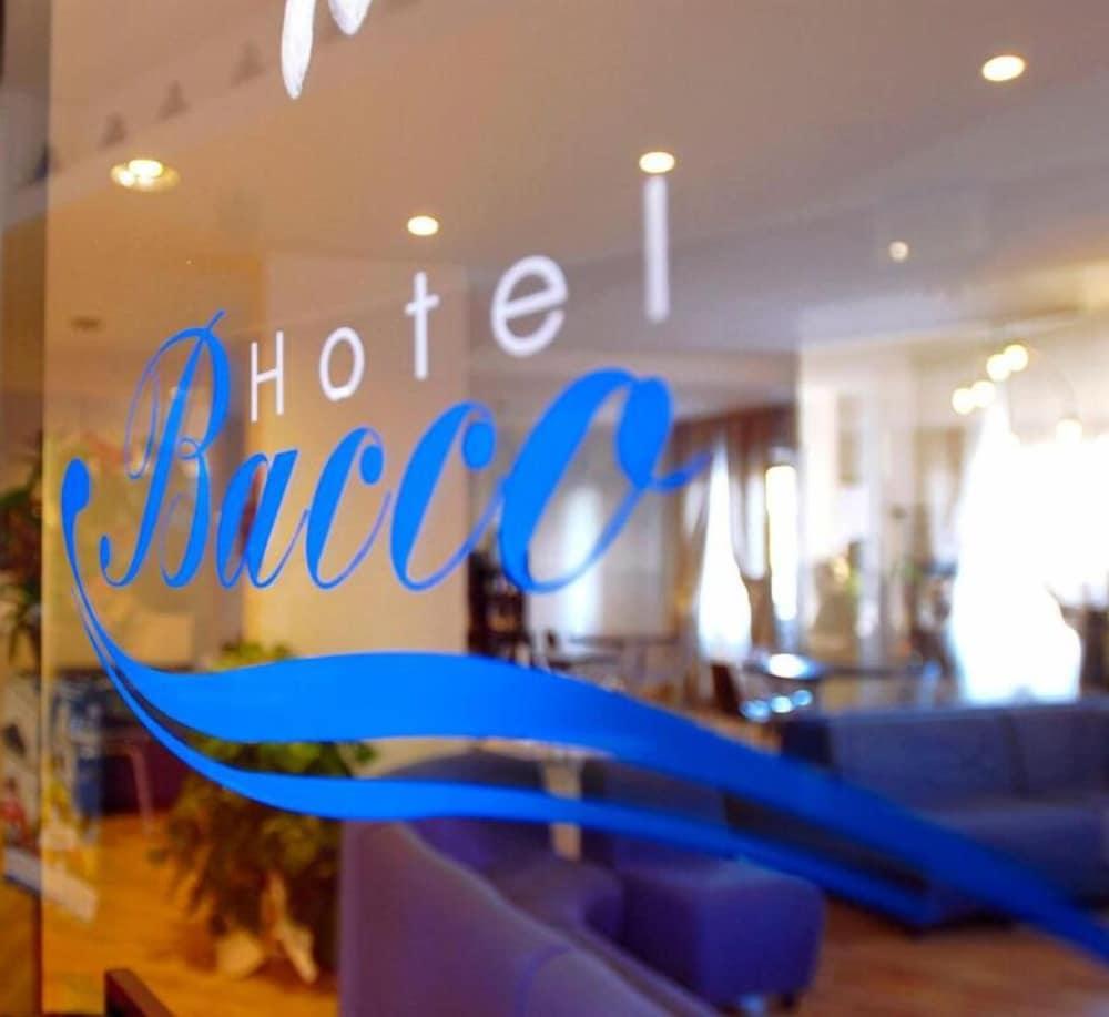Hotel Bacco Rooms And Breakfast Pietra Ligure Zewnętrze zdjęcie