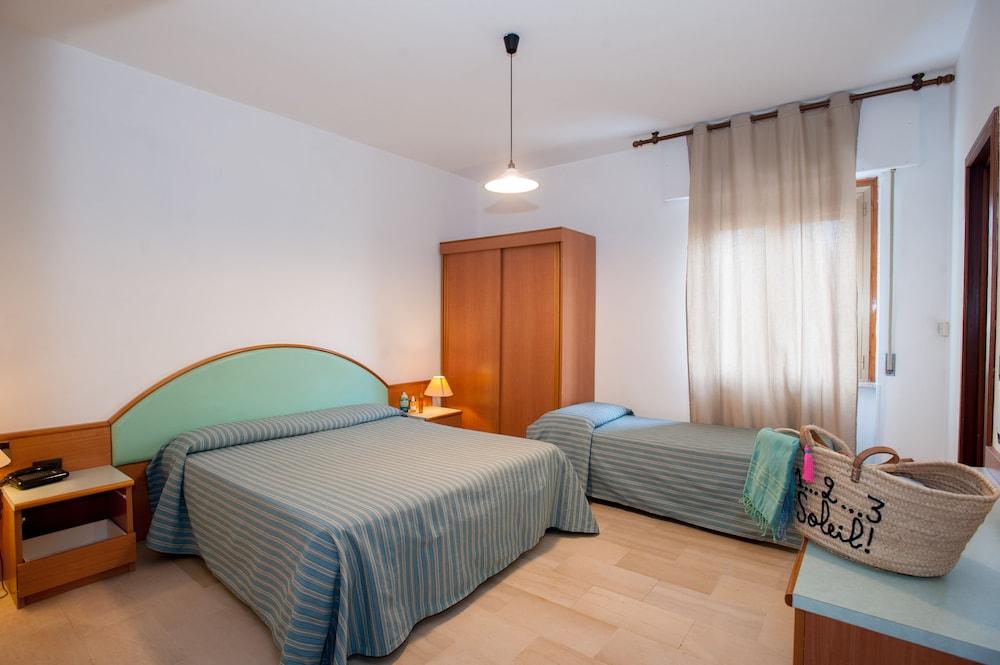 Hotel Bacco Rooms And Breakfast Pietra Ligure Zewnętrze zdjęcie