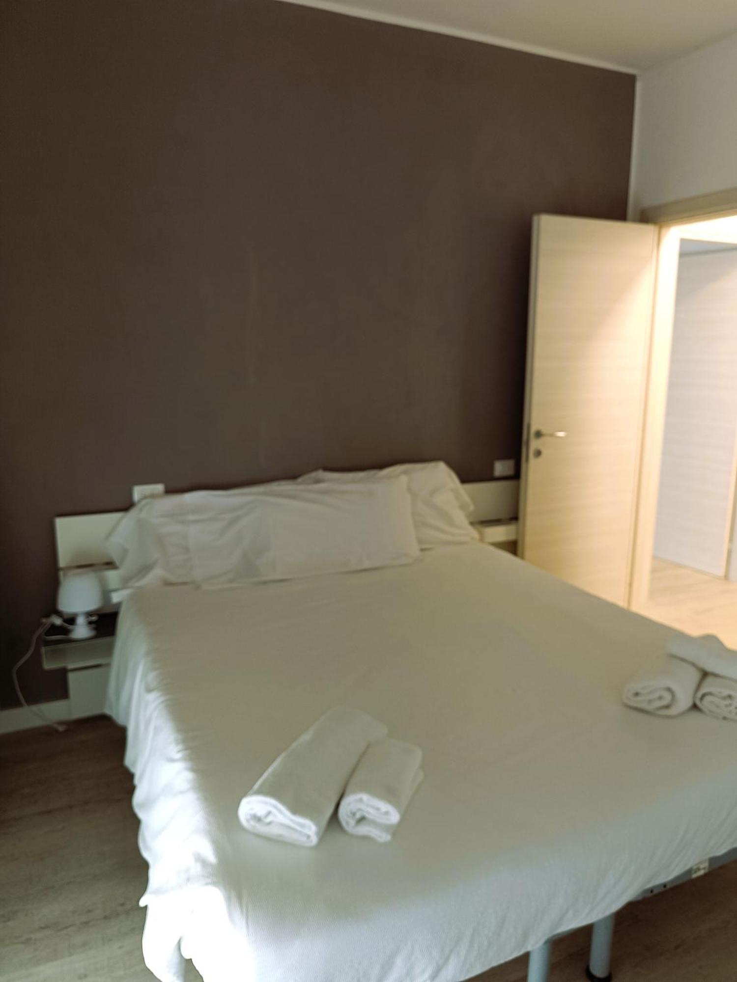 Hotel Bacco Rooms And Breakfast Pietra Ligure Zewnętrze zdjęcie